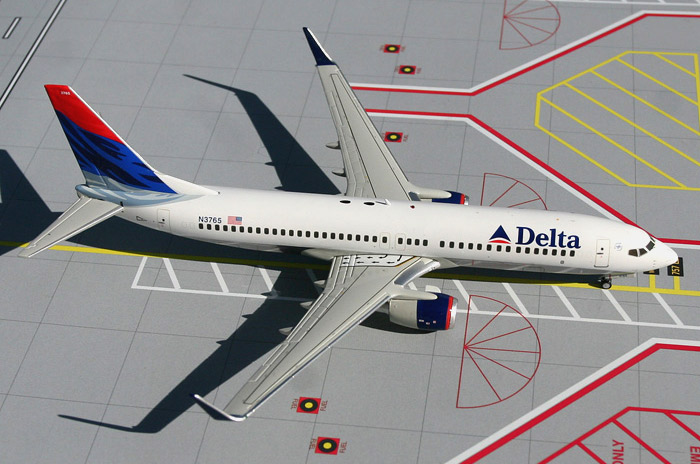    Boeing 737-800  Delta
