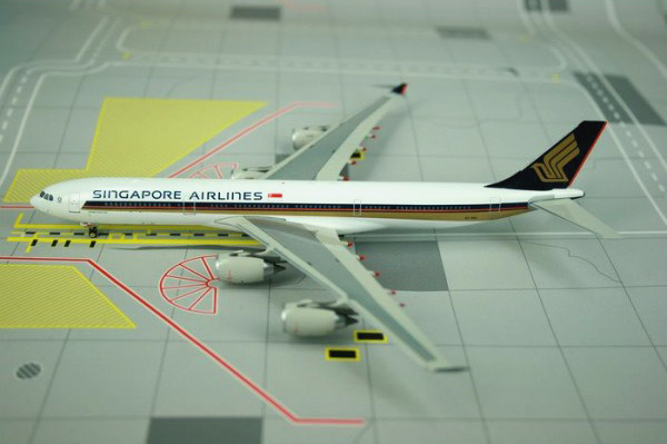 ������� ������ �������� Airbus A340-500 ������������ Singapore Airlines