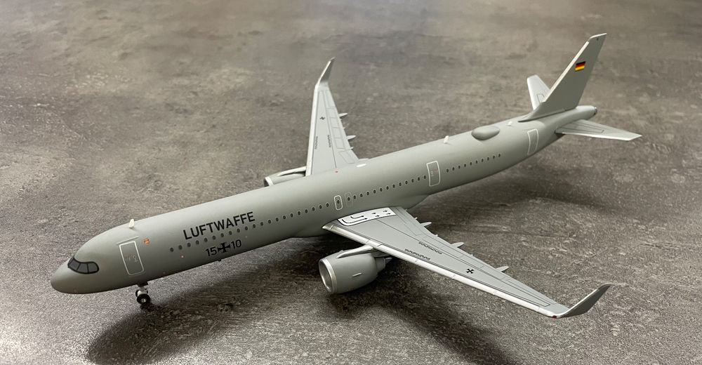 Модель самолета  Airbus A321neo LR