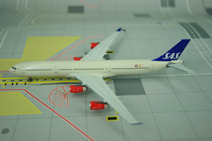 ������� ������ �������� Airbus A340-300 ������������ SAS
