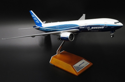 Модель самолета Boeing 777-200LR Модель самолета Boeing 777-200LR