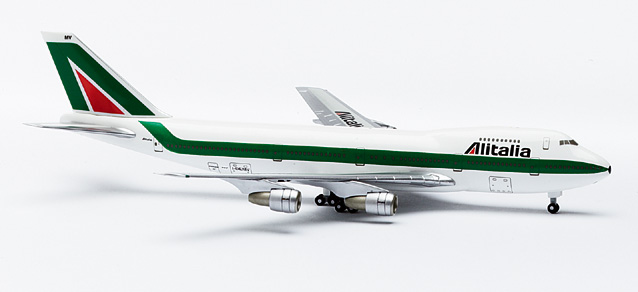    Boeing 747-200  
