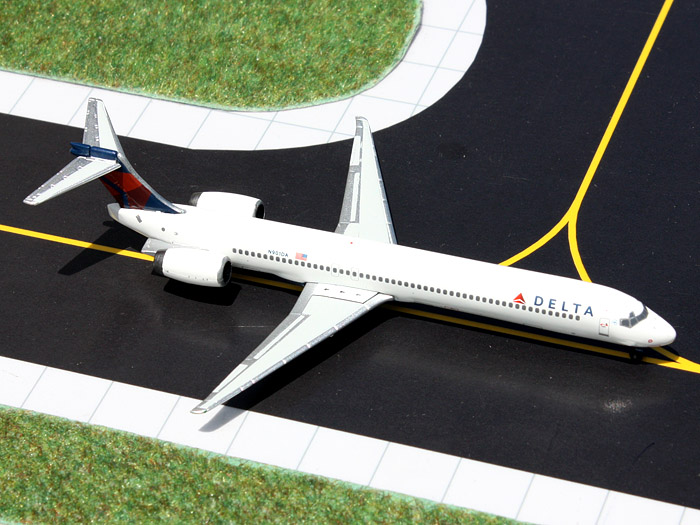    MD-90  Delta