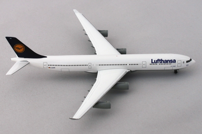 ������������� ������ �������� Airbus A340-300 ������������ Lufthansa