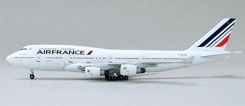    -747-400  Air France