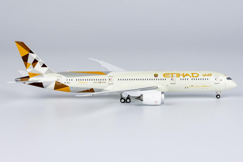    Boeing 787-9