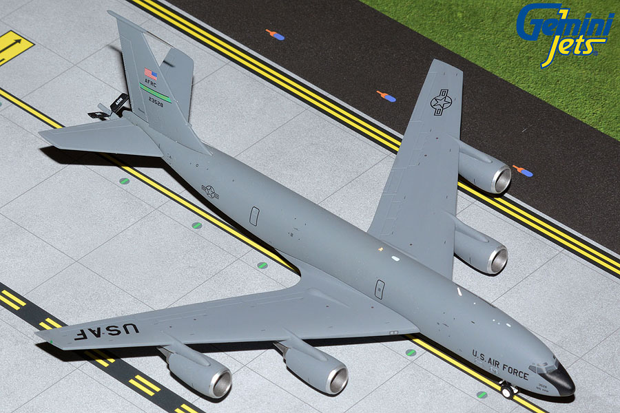 Модель самолета  Boeing KC-135R Stratotanker