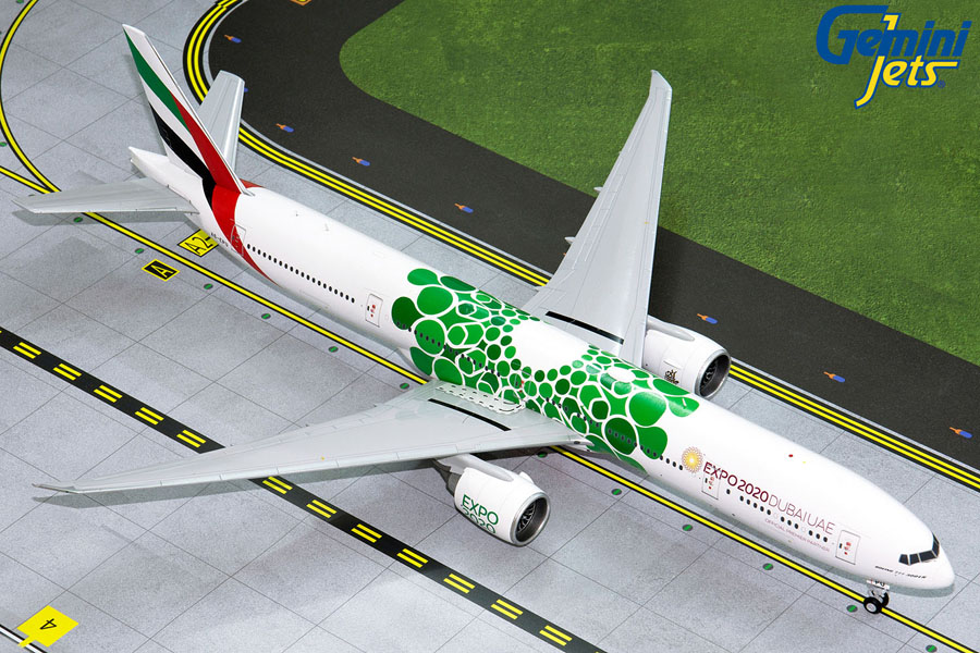 Модель самолета  Boeing 777-300ER "Green Expo 2020"