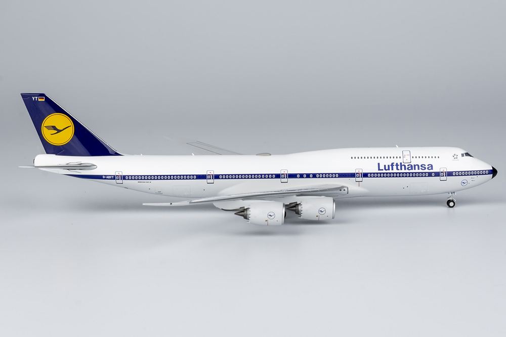    Boeing 747-8 "RETRO"