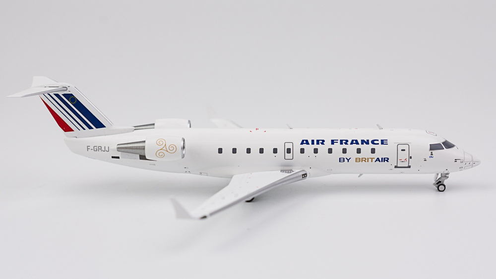    Bombardier CRJ-100ER