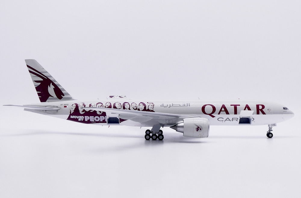    Boeing 777F "Moved by PEOPLE" (  )