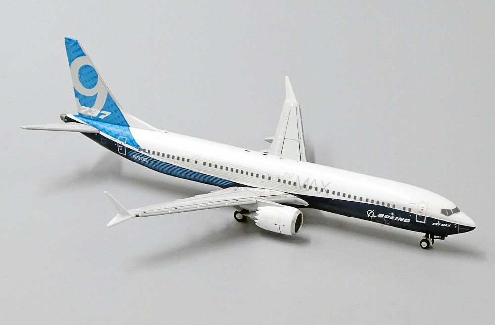    Boeing 737 MAX 9