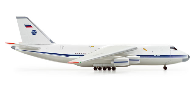 Модель самолета  Антонов Ан-124