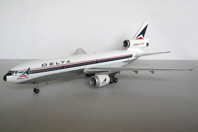    DC-10-10  Delta