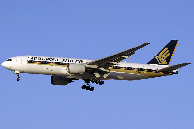������� ������ �������� Boeing 777-200 ������������ Singapore Airlines