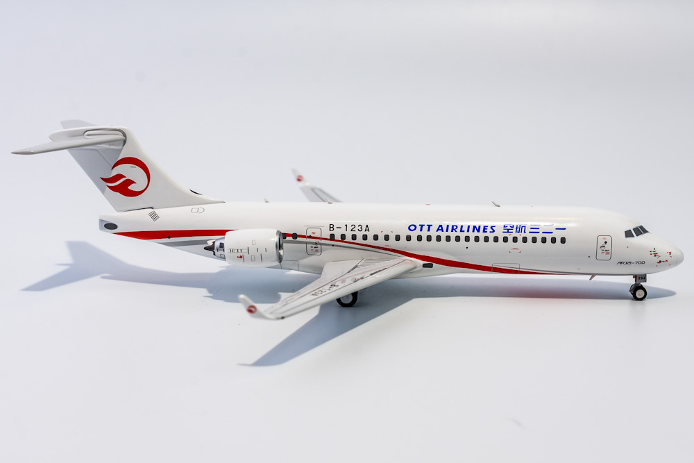    Comac ARJ21-700 