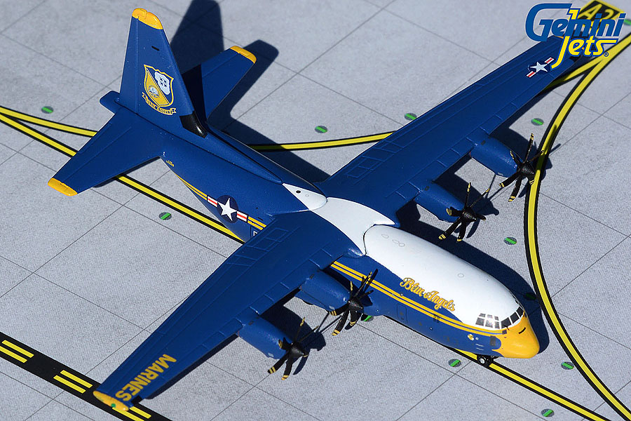 Модель самолета  Lockheed C-130J "Blue Angels"
