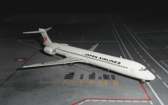    MD-90  Japan Airlines