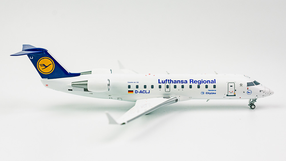    Bombardier CRJ-100LR