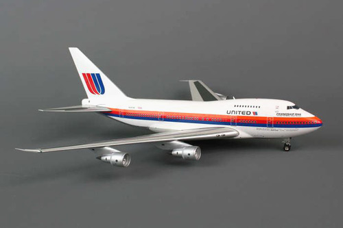 Металлические Boeing 747SP в масштабе 1:200
